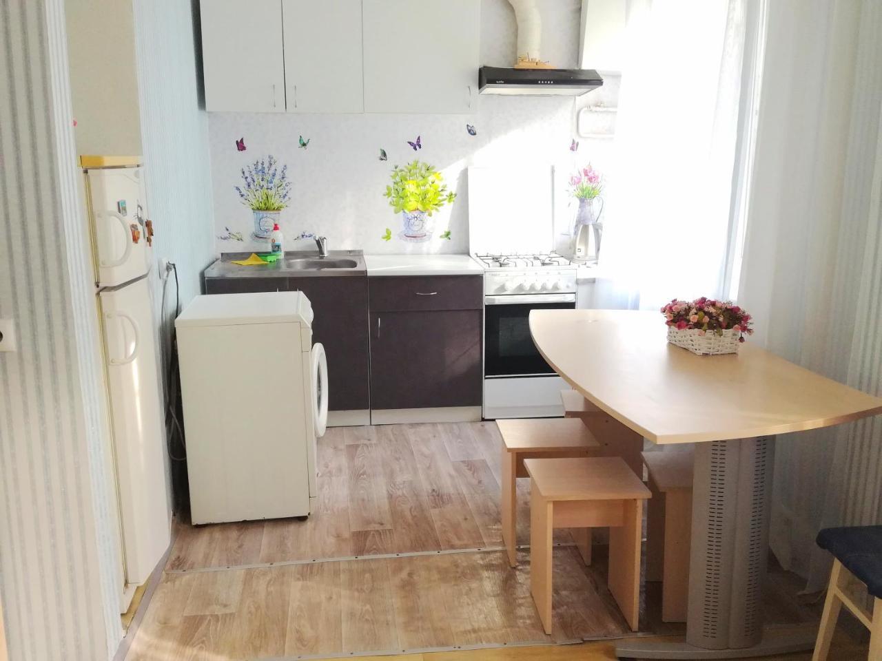 Standard Apartment On Umanskaya キエフ エクステリア 写真