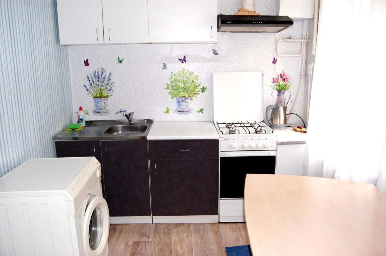 Standard Apartment On Umanskaya キエフ エクステリア 写真